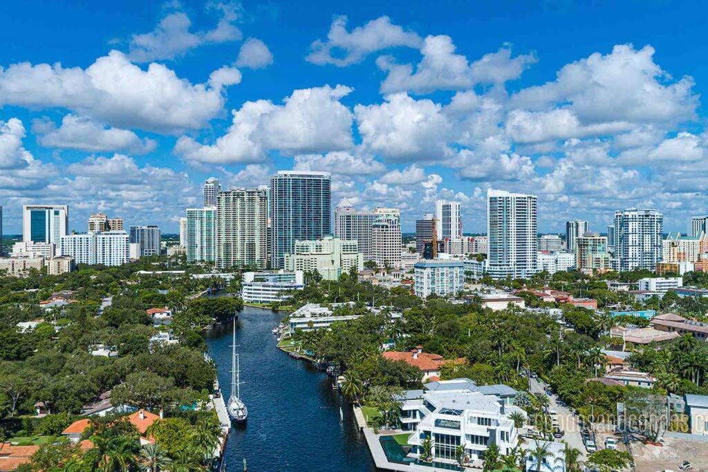 Pretty Rola 201 Luxury 1B1B W King Bed At Downtown Fort Lauderdale Extérieur photo